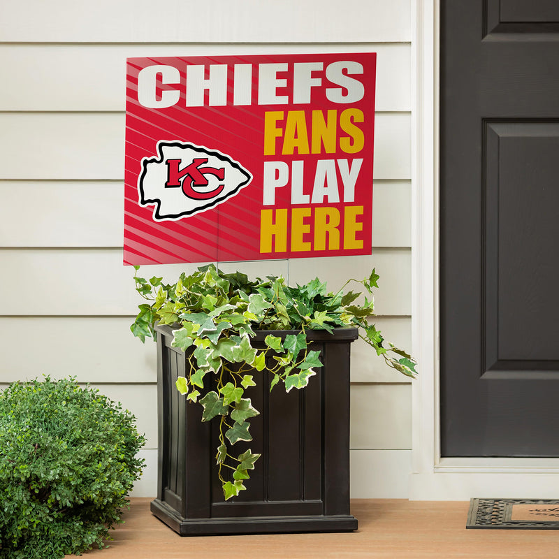 Kansas City Chiefs Yard Sign "Fans Play Here"
