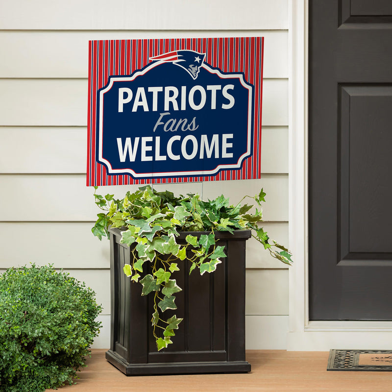 New England Patriots Yard Sign, "Fans Welcome"