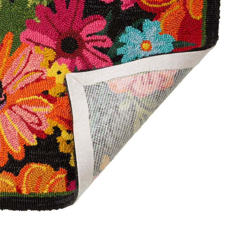 Indoor/Outdoor Fresh Picked Hooked Polypropylene Accent Rug 24"X42"