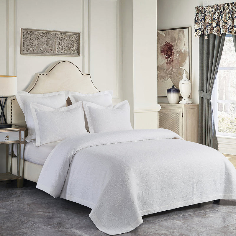Jardin Matelasse Queen Coverlet