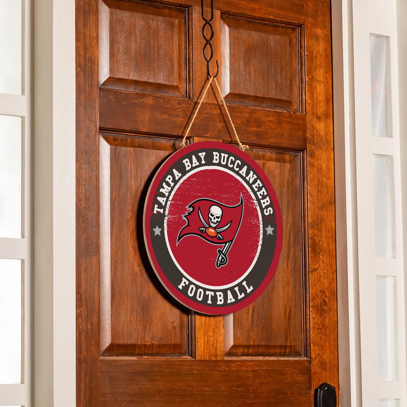 Tampa Bay Buccaneers Round Door Decor with Hanging Rope, 18x18