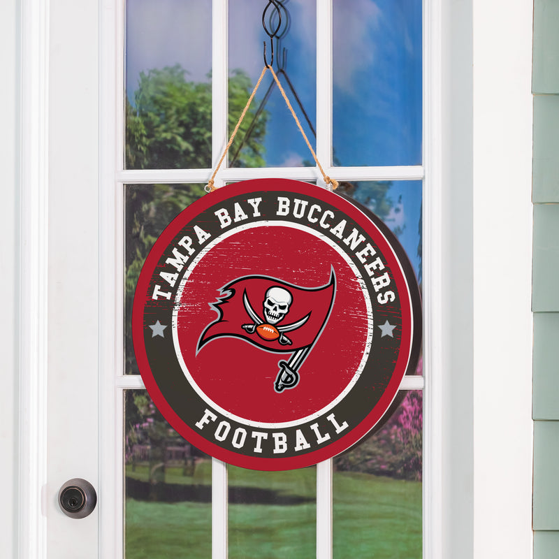 Tampa Bay Buccaneers Round Door Decor with Hanging Rope, 18x18