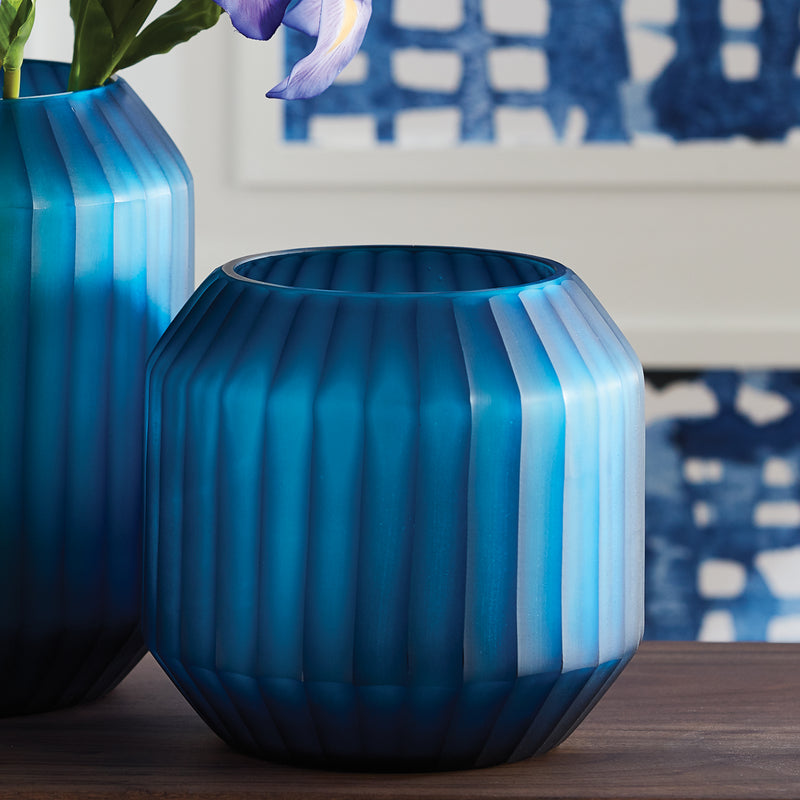 NAPA Home & Garden, BARCLAY BUTERA CAPRI VASE SMALL,DW403