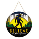 University Of Michigan Bigfoot Round Door Decor with Hanging Rope, 18x18