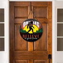 Baltimore Orioles Bigfoot Round Door Décor with Hanging Rope, 18x18