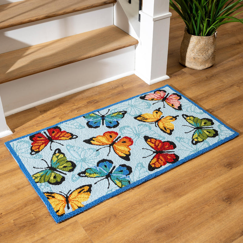 Indoor/Outdoor  Hooked Polypropylene Colorful Flutter Accent Rug 24"x42"