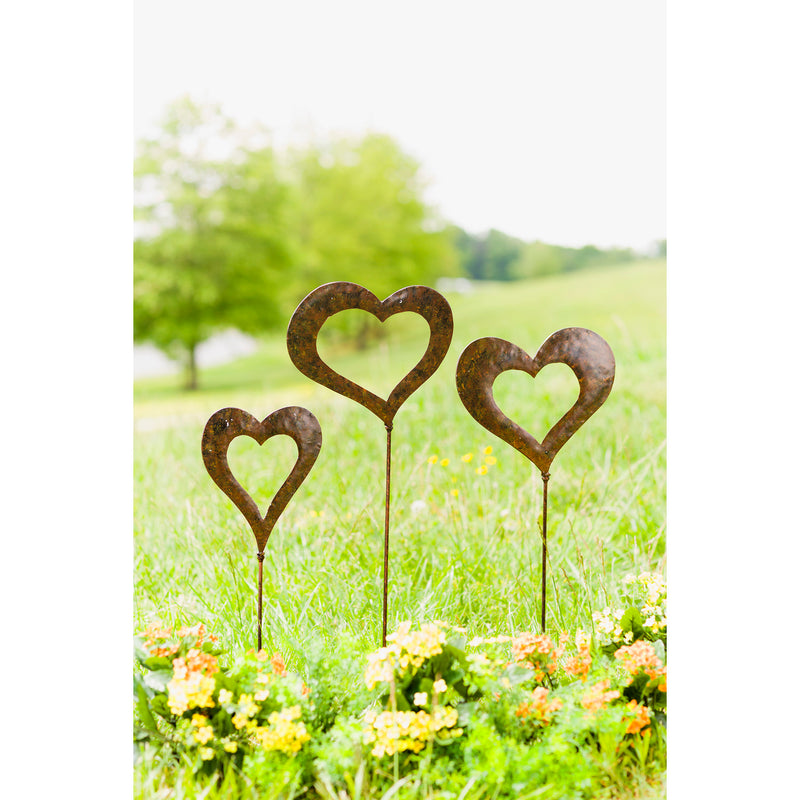 Handcrafted Metal Heart Decorative Garden Stakes, Set of 3,go8471