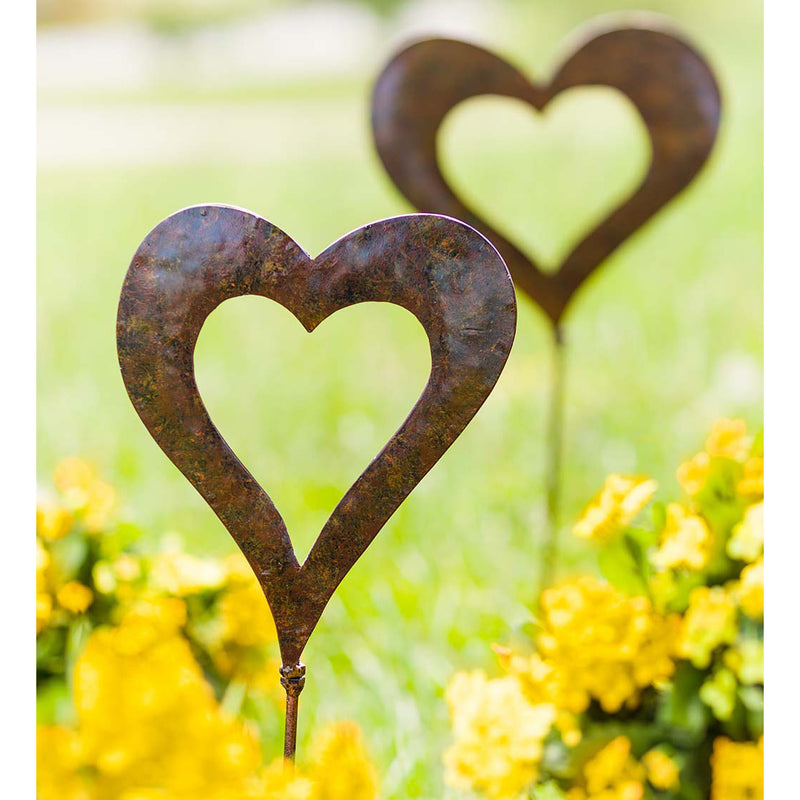 Handcrafted Metal Heart Decorative Garden Stakes, Set of 3,go8471